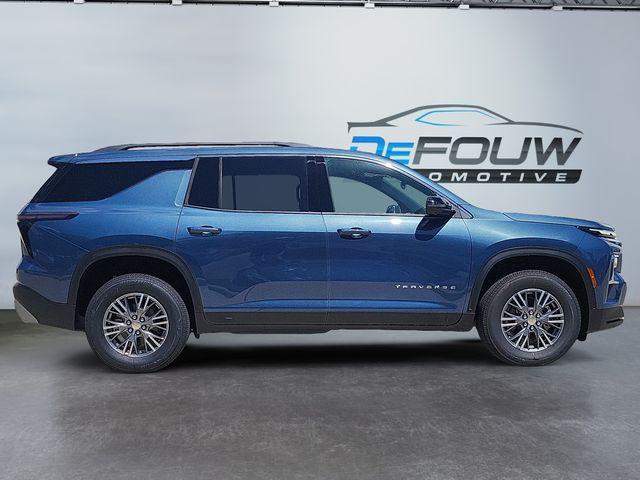 new 2025 Chevrolet Traverse car, priced at $42,695