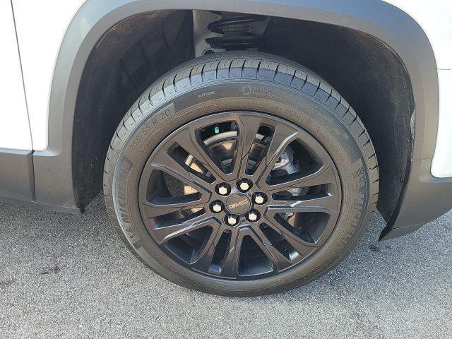 used 2023 GMC Acadia car, priced at $30,893