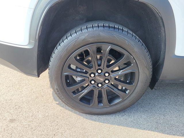 used 2023 GMC Acadia car, priced at $30,893