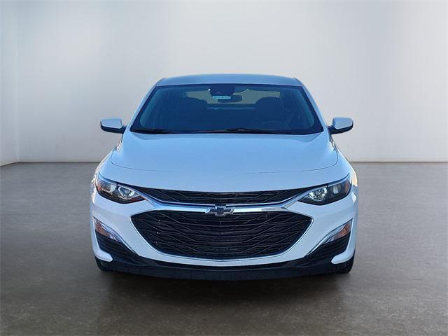 new 2025 Chevrolet Malibu car, priced at $28,245