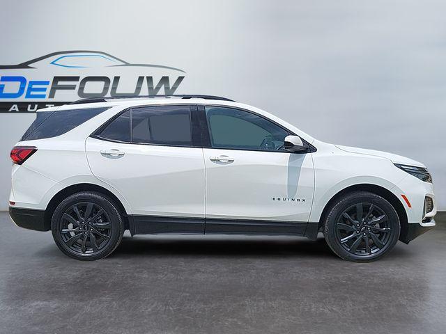 used 2022 Chevrolet Equinox car, priced at $26,178