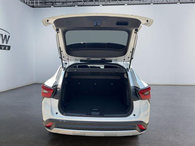 new 2025 Chevrolet Trax car, priced at $24,975