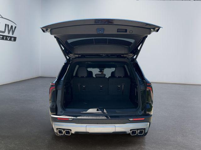 new 2025 Chevrolet Traverse car, priced at $45,195
