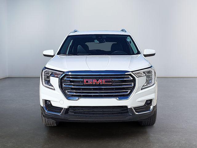 used 2024 GMC Terrain car, priced at $27,620