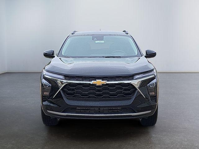 new 2025 Chevrolet Trax car, priced at $25,385