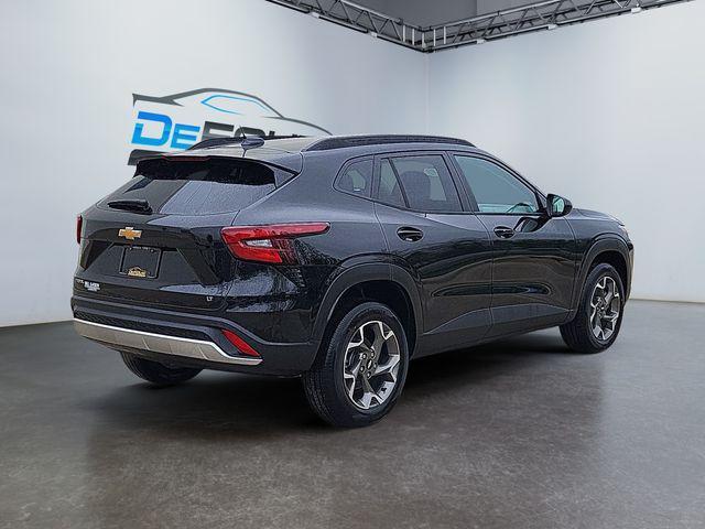 new 2025 Chevrolet Trax car, priced at $25,385