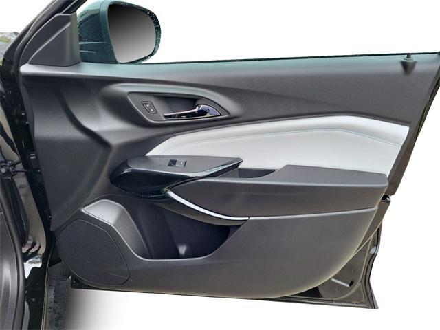new 2025 Chevrolet Trax car, priced at $25,385