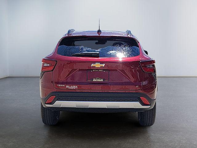 new 2025 Chevrolet Trax car, priced at $24,975
