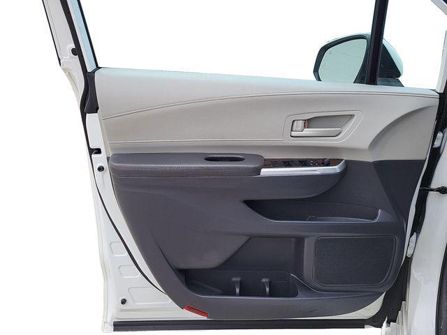 used 2022 Toyota Sienna car, priced at $33,417