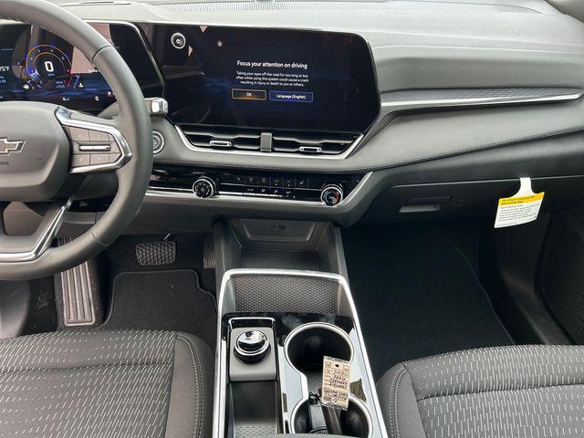 new 2026 Chevrolet Equinox car, priced at $31,040