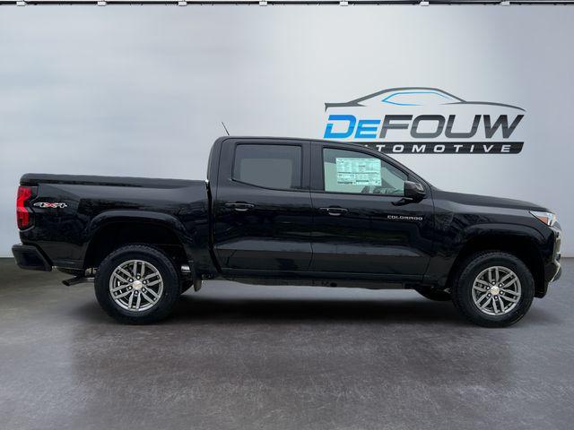 new 2024 Chevrolet Colorado car, priced at $38,575