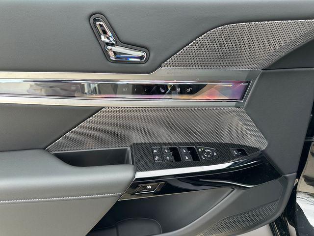 new 2025 BMW 740 car, priced at $105,575