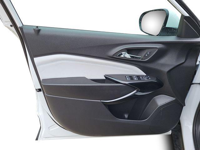 new 2025 Chevrolet Trax car, priced at $25,230