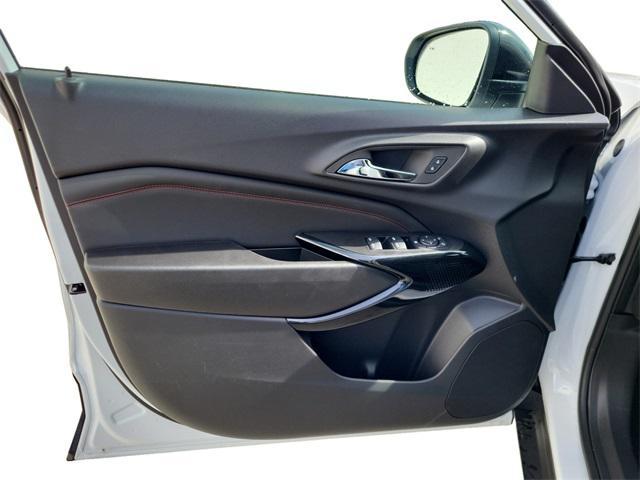 new 2025 Chevrolet Trax car, priced at $27,285