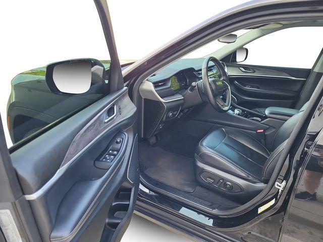 used 2022 Jeep Grand Cherokee car, priced at $28,107