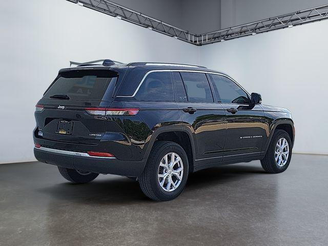 used 2022 Jeep Grand Cherokee car, priced at $28,107