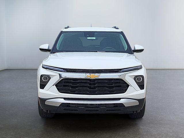 new 2025 Chevrolet TrailBlazer car, priced at $27,990