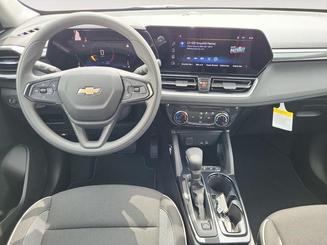 new 2025 Chevrolet TrailBlazer car, priced at $27,990