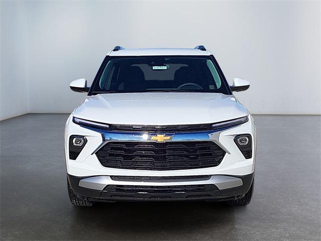 new 2025 Chevrolet TrailBlazer car, priced at $25,857