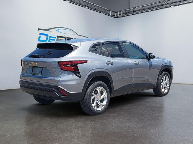 used 2024 Chevrolet Trax car, priced at $23,130