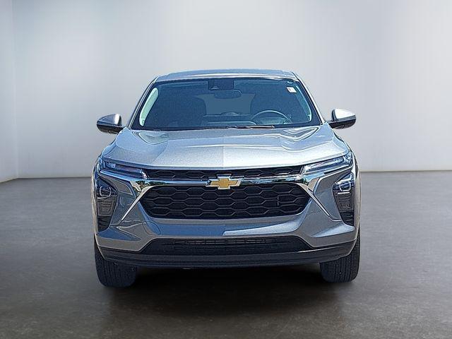 used 2024 Chevrolet Trax car, priced at $23,130