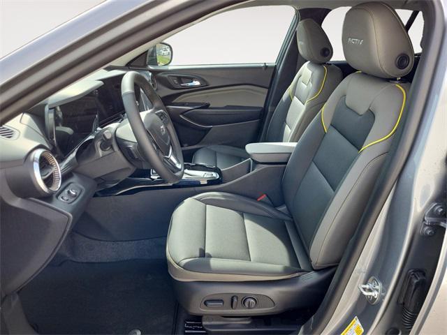 new 2025 Chevrolet Trax car, priced at $26,590