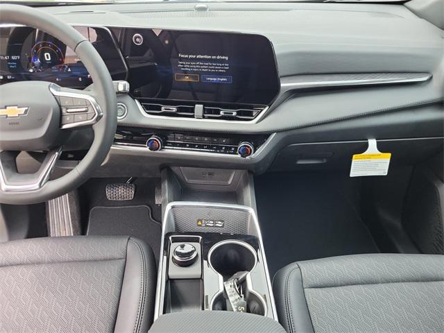 new 2026 Chevrolet Equinox car, priced at $32,045