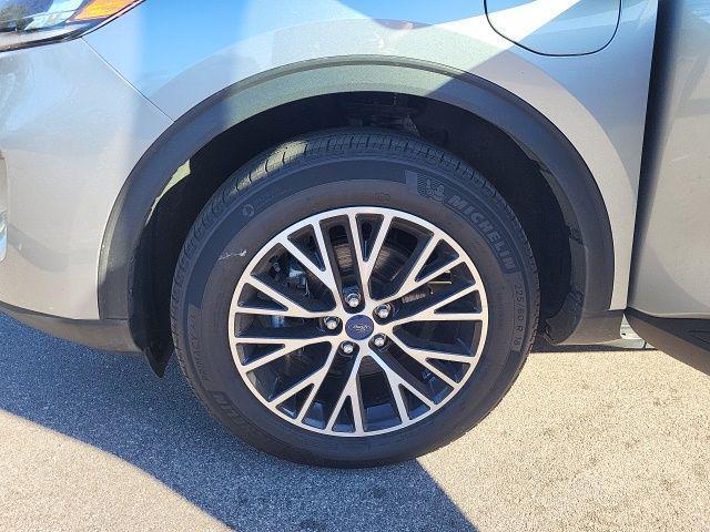 used 2022 Ford Escape car, priced at $20,321