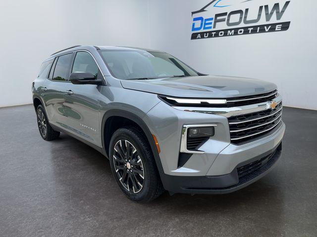 new 2025 Chevrolet Traverse car, priced at $44,695