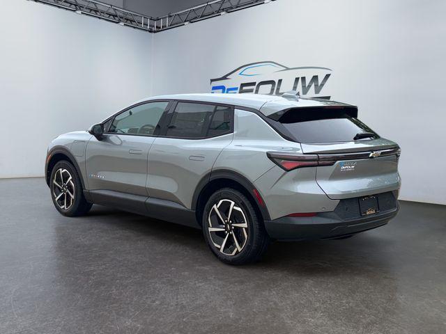 new 2025 Chevrolet Equinox EV car, priced at $33,495