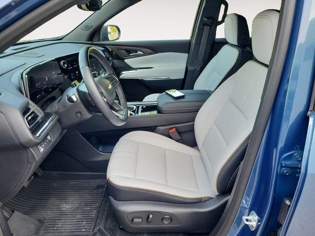 used 2025 Chevrolet Traverse car, priced at $59,484