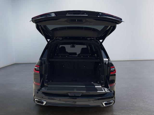 new 2026 BMW X7 car, priced at $96,015