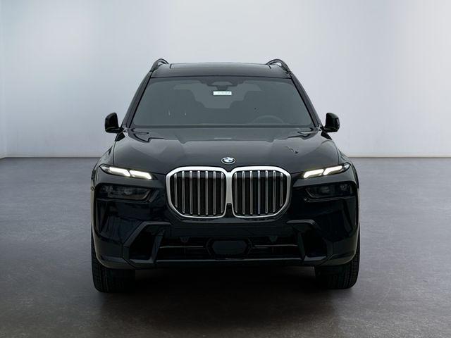 new 2025 BMW X7 car, priced at $95,600