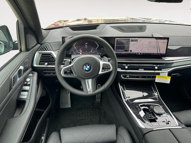 new 2025 BMW X7 car, priced at $95,600