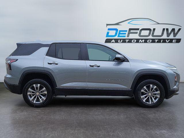 new 2026 Chevrolet Equinox car, priced at $32,045
