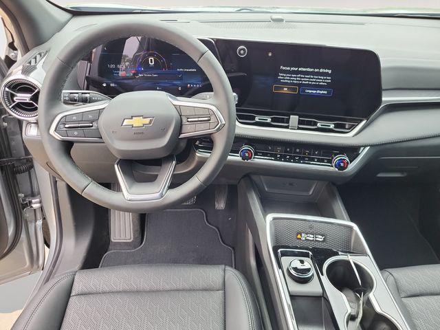 new 2026 Chevrolet Equinox car, priced at $32,045