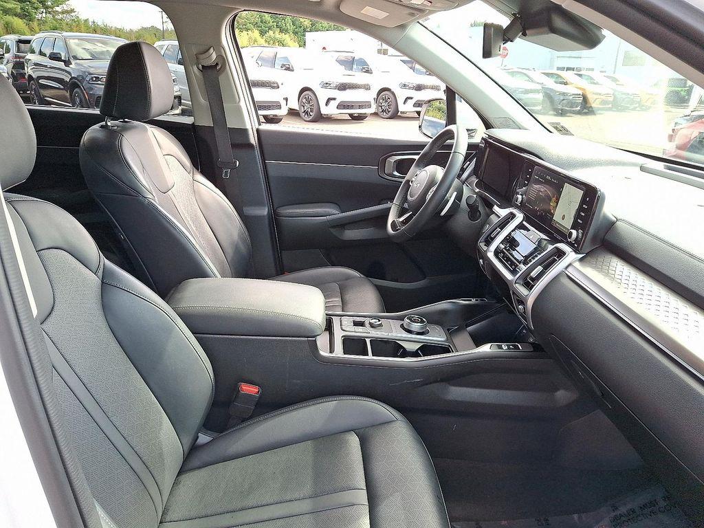 used 2023 Kia Sorento Hybrid car, priced at $32,598