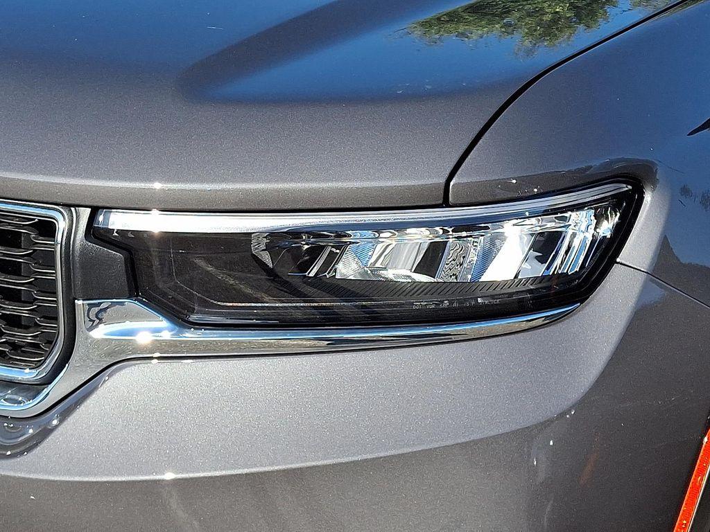 new 2025 Jeep Grand Cherokee car, priced at $41,519