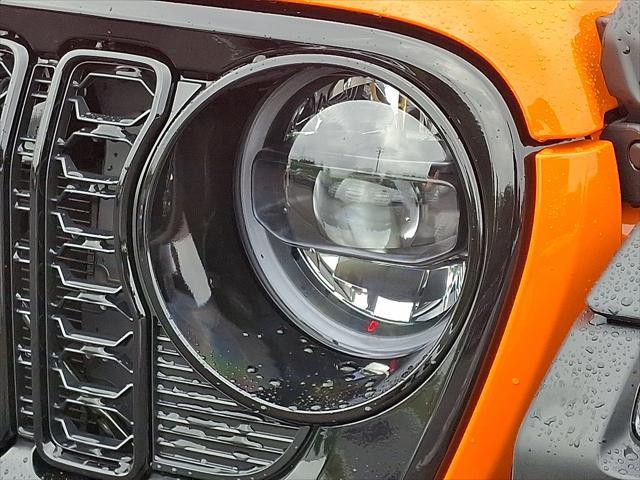 new 2025 Jeep Wrangler car, priced at $50,984