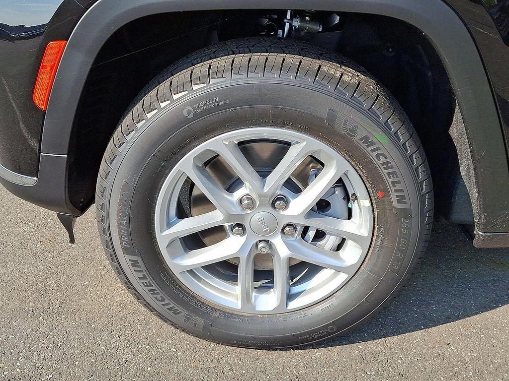 new 2025 Jeep Grand Cherokee L car, priced at $41,019