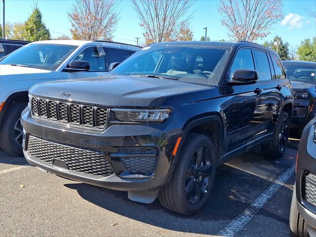 new 2025 Jeep Grand Cherokee car, priced at $47,274