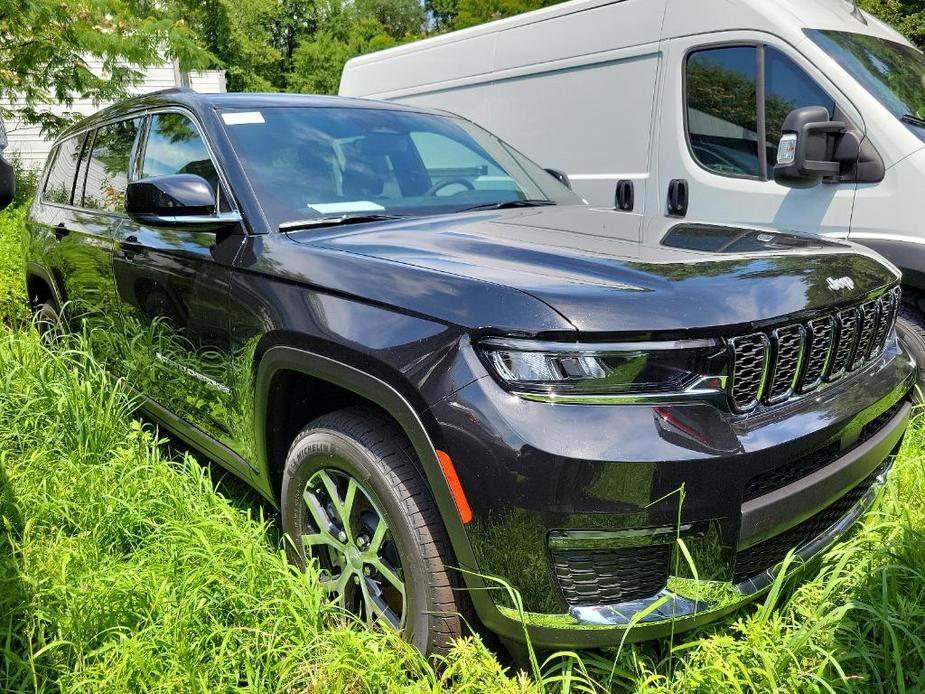 new 2024 Jeep Grand Cherokee L car, priced at $47,394