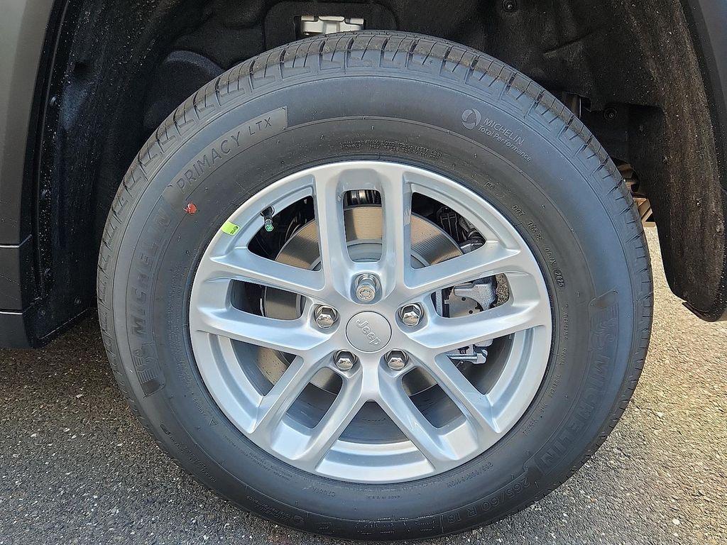 new 2025 Jeep Grand Cherokee car, priced at $41,519