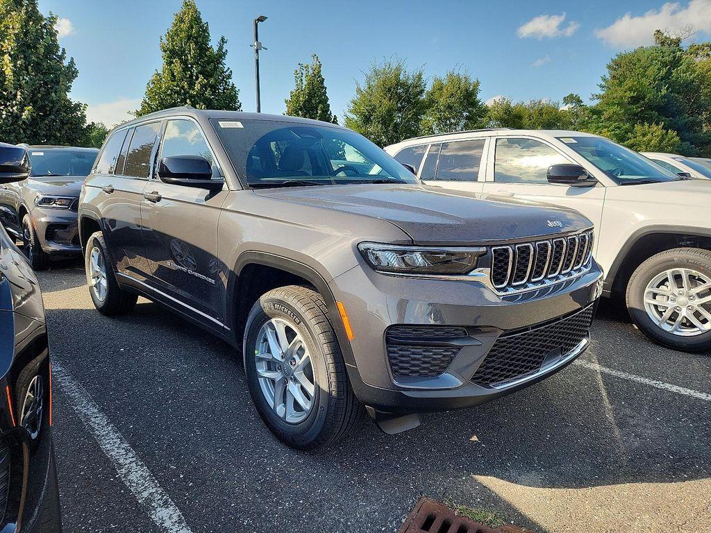 new 2025 Jeep Grand Cherokee car, priced at $41,519