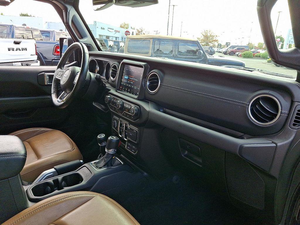 used 2021 Jeep Wrangler Unlimited car, priced at $30,598