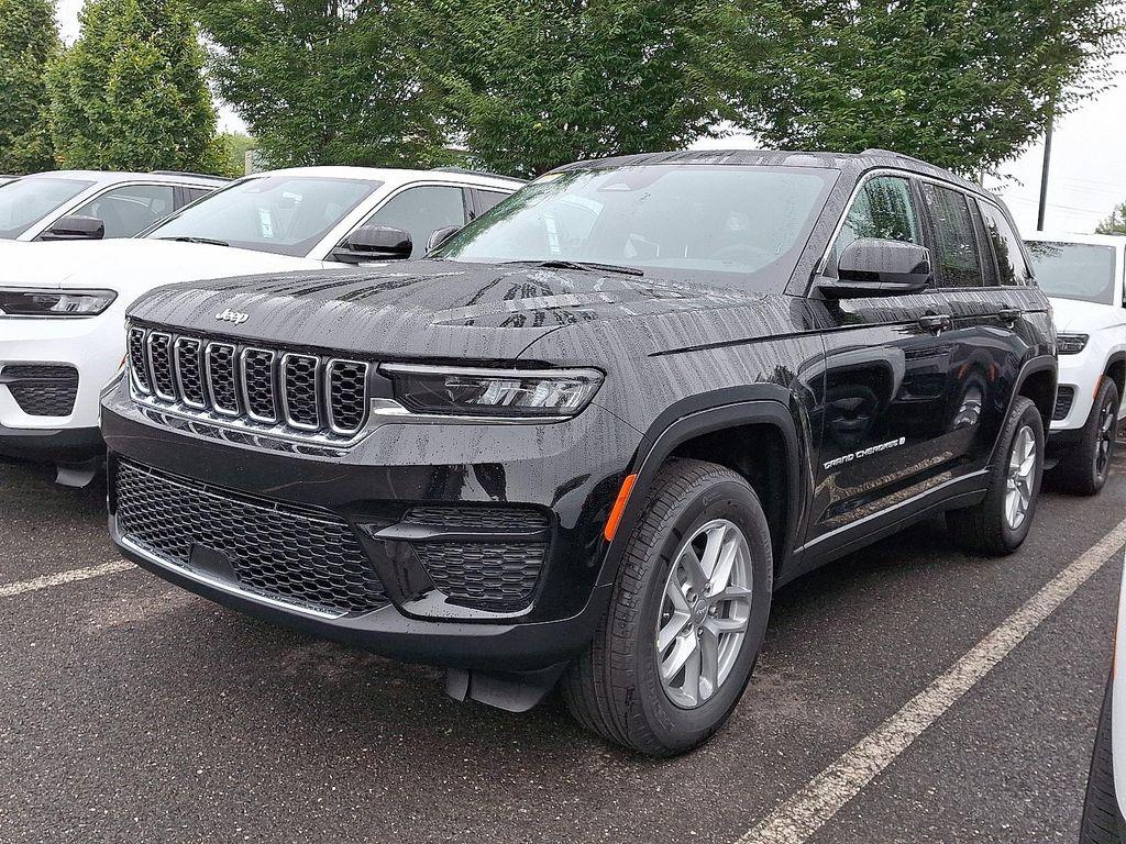 new 2025 Jeep Grand Cherokee car, priced at $40,019
