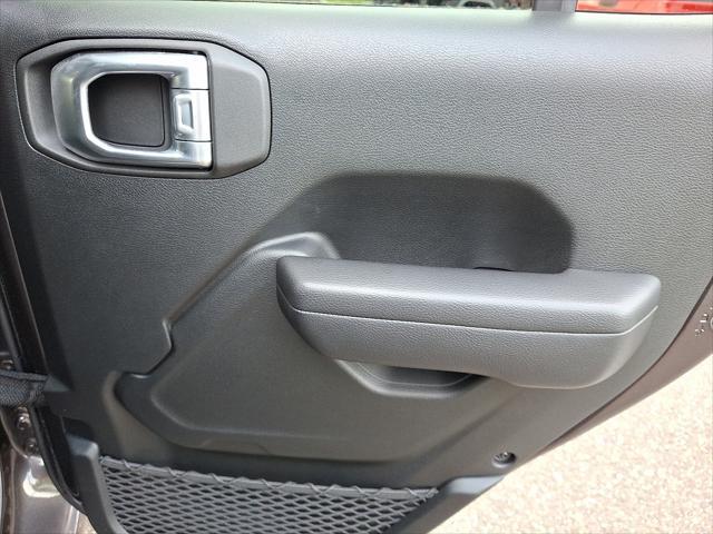 used 2021 Jeep Wrangler Unlimited car, priced at $32,598