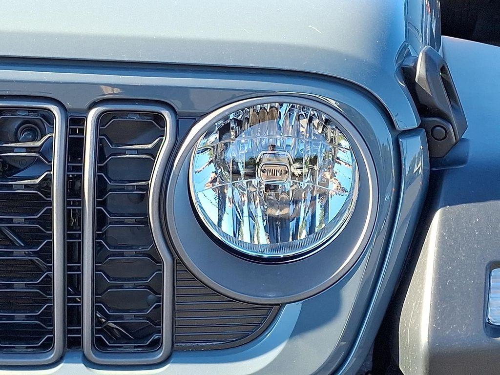 new 2026 Jeep Wrangler car, priced at $51,289