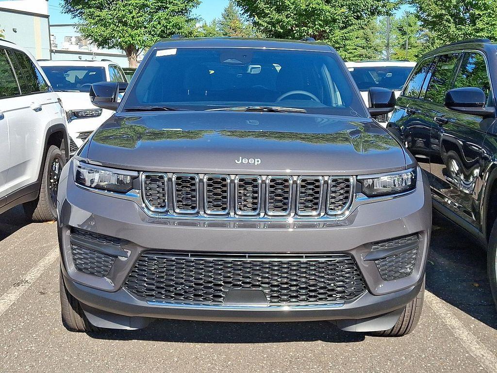new 2025 Jeep Grand Cherokee car, priced at $41,519
