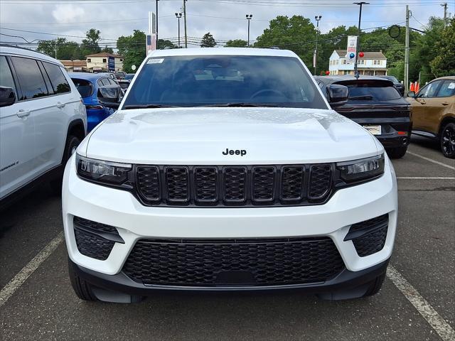 new 2025 Jeep Grand Cherokee car, priced at $42,404